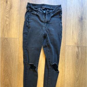 Black American Eagle skinny jeans